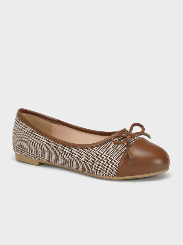 Explore What's New Women "MAIA" Flat Casual Pumps