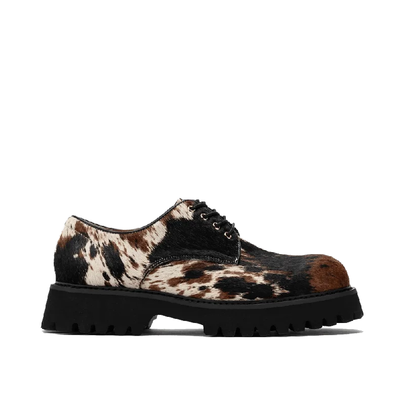 Comfortable Flats Ms. Luca Dark Horse Lug Derby