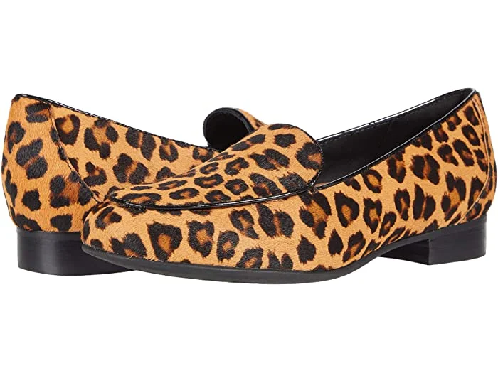 Women's Adventure-Ready Shoes Clarks Un Blush Ease Leopard