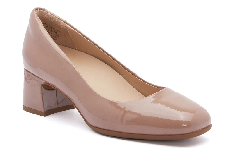 Casual Chic Footwear Offers Avenue Pump