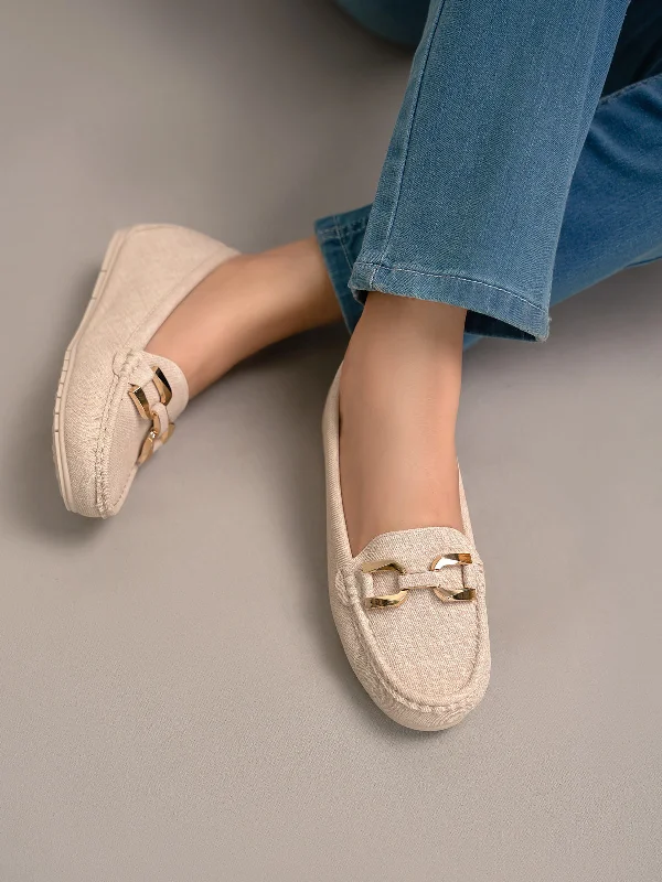 Style Breakthroughs Womens "SUTARA" Comfy Buckle Moccasins