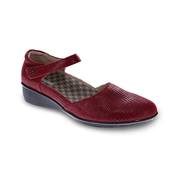 Must-Have Shoe Styles Revere Women's Osaka Mary Jane Cherry Lizard