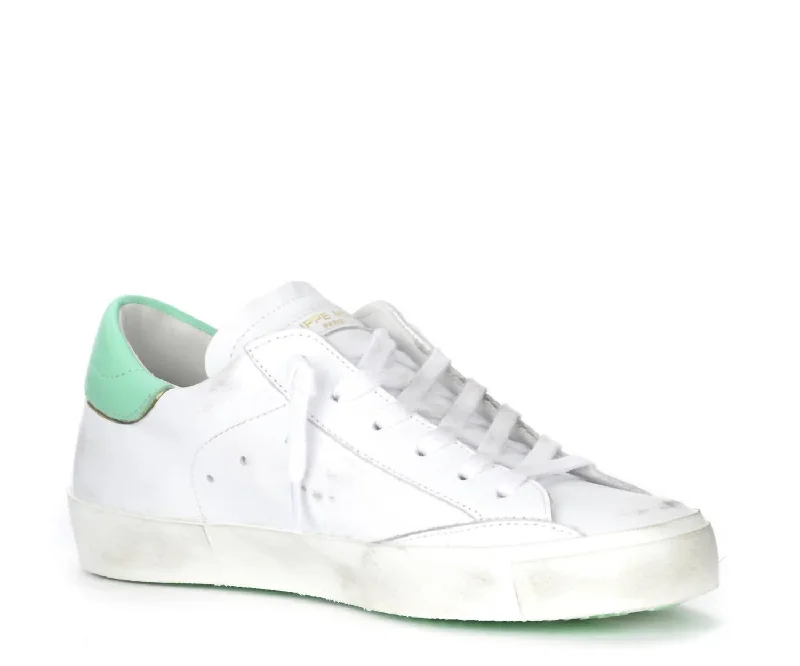 Stylish Shoe Discounts Women's Broderie Pop Blanc Eau Sneaker In White