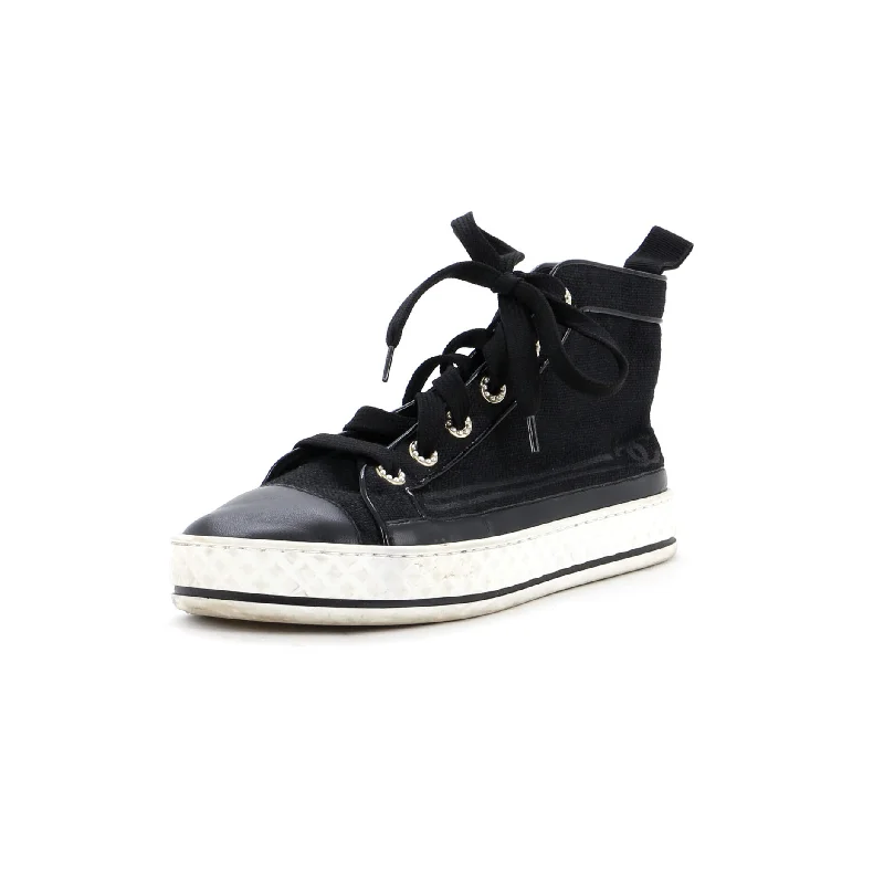 Unleash Your Trendy Side Women's CC Cap Toe High-Top Sneakers Canvas and Leather