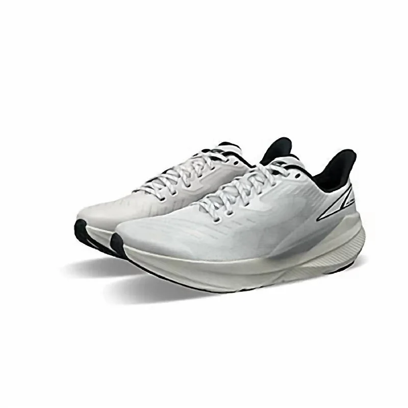 Early Bird Offer Women's Experience Flow Sneaker In White/gray