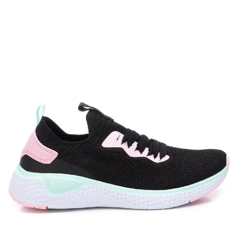 Chic Style, Always In Vogue Women's Lace-Up Sneakers By XTI