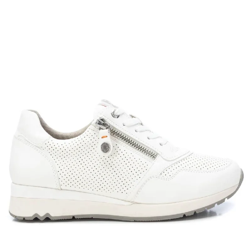 Fashion Essentials Women's sneakers